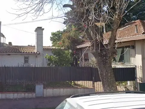 casa con muy buena ubicación 