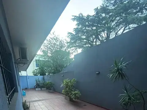 MONOAMBIENTE AL FRENTE PLANTA BAJA - 50 M PLAZA HURLINGHAM