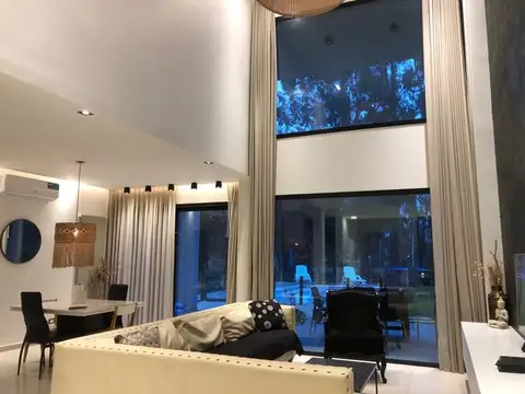 Casa 4 ambientes con 4 baños