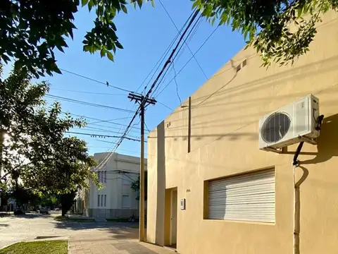 Casa 2 ambientes con 2 baños