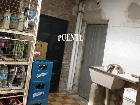 Casa 6 ambientes con 2 baños