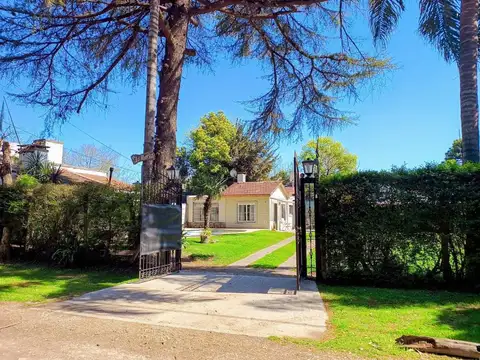 CASA EN VENTA PARQUE LELOIR