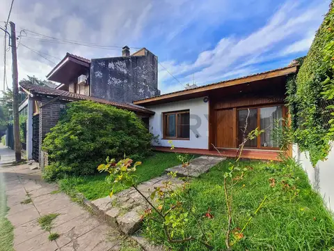 Casa en venta City Bell a 1 cuadra de Cantilo