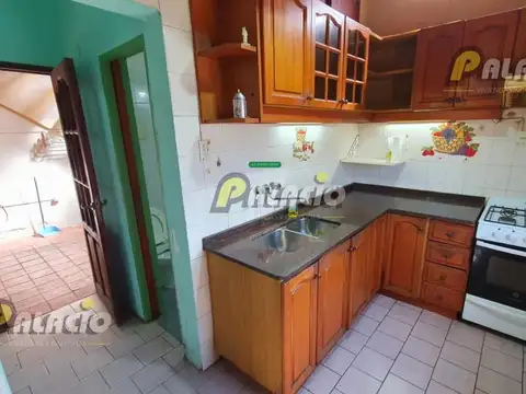 Depto Tipo Casa 2 ambientes con 1 baño