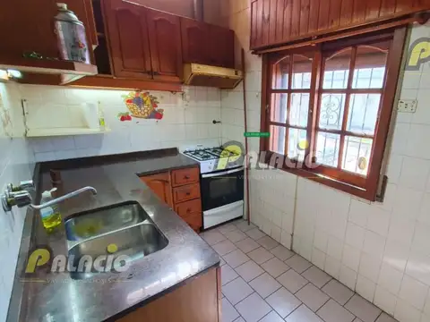 Depto Tipo Casa en Venta 40 años
