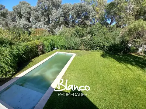Casa en Venta en Pilar Del Este, USD 235.000