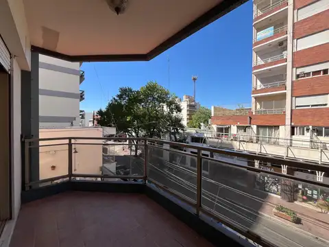 Departamento en Alquiler en Villa Ballester, $ 1.100.000
