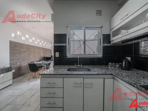 CASA DUPLEX EN VENTA 2 DORMITORIOS GARAGE LOS POLVORINES