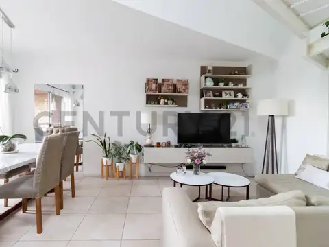 Depto. 4 amb. Duplex balcón, parrilla y cochera - Full amenities Talar de Martinez