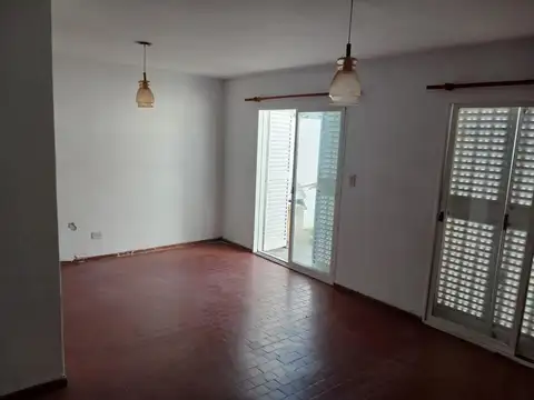 Miguel Victorica 2700