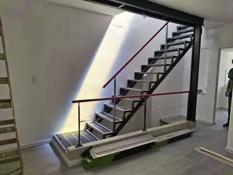 Depto Tipo Casa en Venta en Martinez, USD 240.000