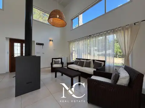 Casa en Venta con 1 cochera