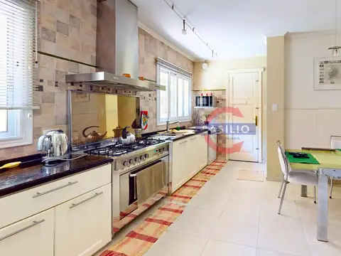 Casa en Venta en Martinez, USD 550.000