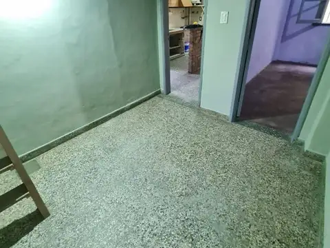 Depto Tipo Casa 3 ambientes con 1 baño