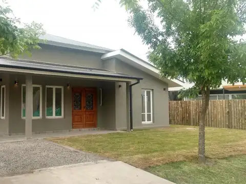 Eleganta casa en 1 planta 3d impecable usd 200.000.-