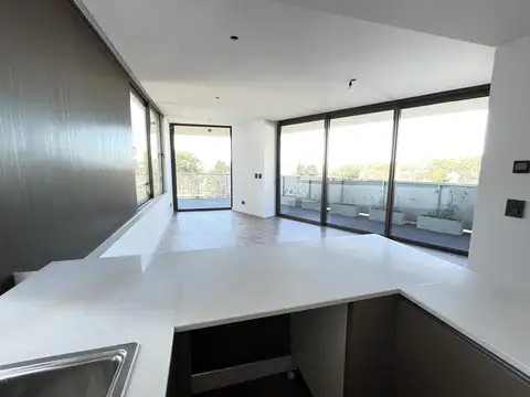 Departamento en Alquiler con 2 cocheras