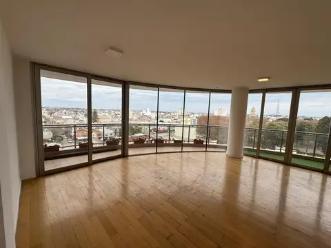 Departamento en Alquiler con 1 cocheras