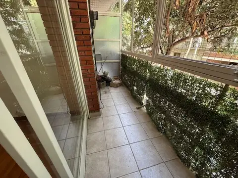PEÑA 3000, Piso 1