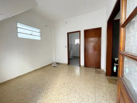 Depto Tipo Casa en Alquiler de 2 dormitorios
