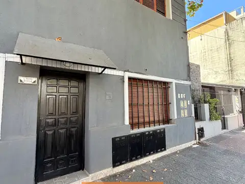 VENTA DEPARTAMENTO TIPO CASA 2 AMB - CASEROS - TRES DE FEBRERO