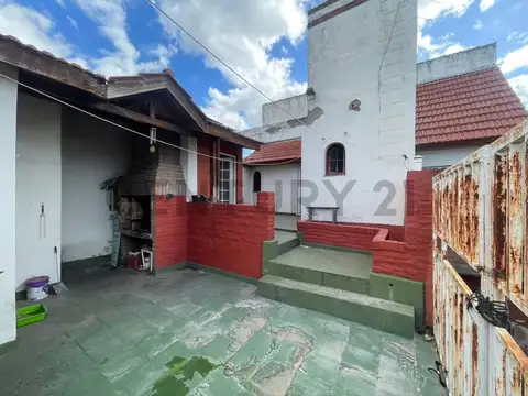 Dorrego 300, Piso 0