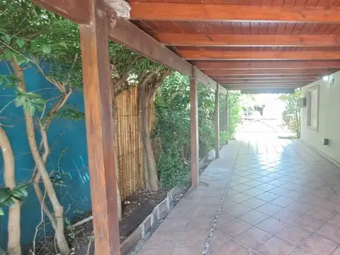 Casa en Alquiler en Barrio Parque Matheu, $ 940.000