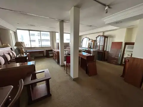 Local en Venta 40 años