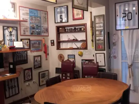 Casa 6 ambientes con 5 baños