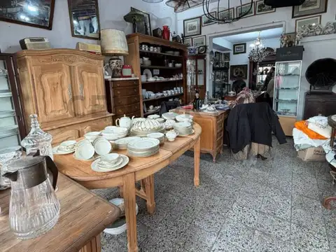 66 entre 143 y 144 2400, Piso 0