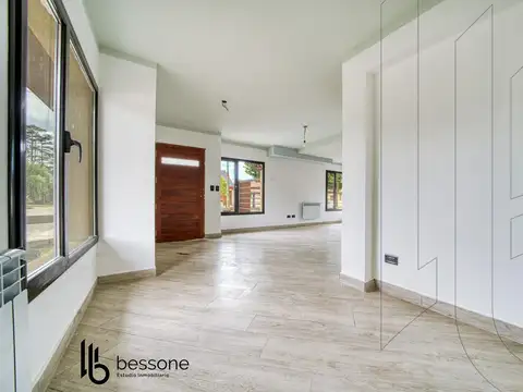 Depto Tipo Casa en Venta de 3 dormitorios