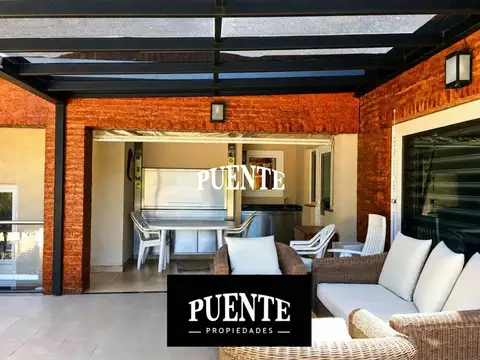 Casa 5 ambientes con 5 baños