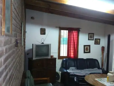 VENTA QUINCHO CON CASA JESUS NAZARENO GUAYMALLÉN