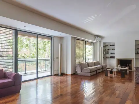 Av Cerviño 4600, Piso 1