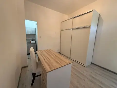 Local en Venta en Acassuso Vias  /  Santa Fe, USD 57.000