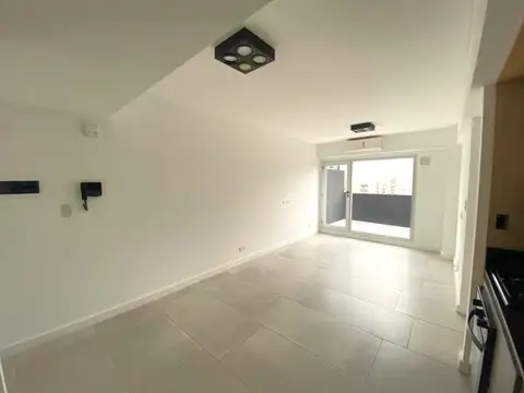 Roque Pérez 2500, Piso 8