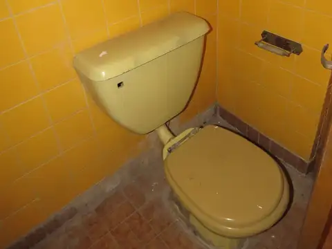 VENTA DE CASA + DEPARTAMENTO EN HURLINGHAM