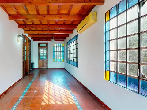 Casa 3 ambientes con 2 baños