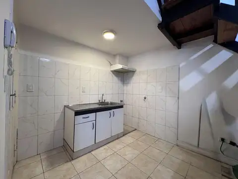 Depto Tipo Casa en Alquiler de 1 dormitorio