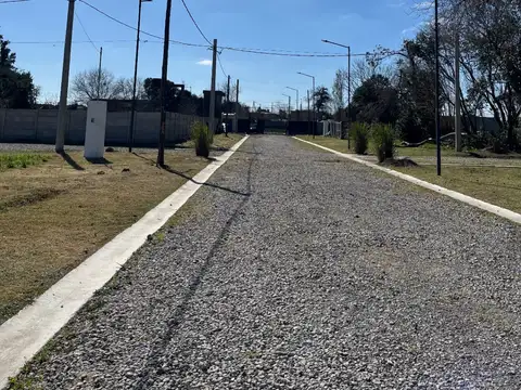 Oportunidad De Terreno: Financiación En Pesos #