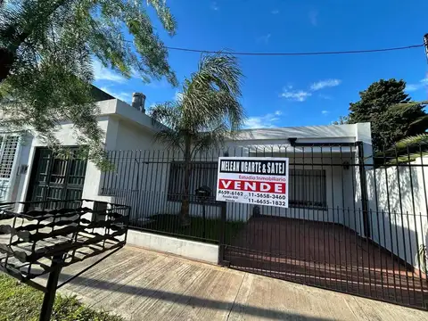 CASA AMERICANA 4 AMB. C/ GARAGE-PARQUE CON DEPTO. DOS AMB. A