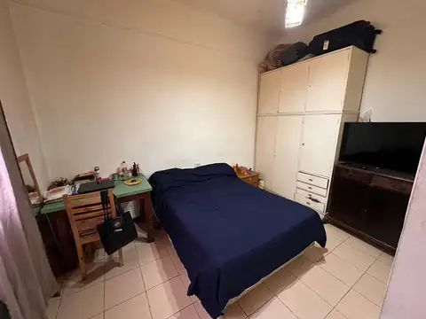VENTA CASA MAS TRES DEPARTAMENTOS EN GERLI