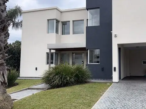 Casa amoblada en alquiler