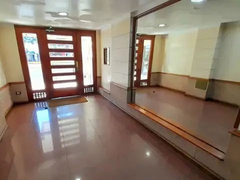 Oficina 2 ambientes con 1 baño