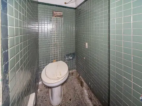 LOCAL COMERCIAL  EN VENTA EN V SARFIELD