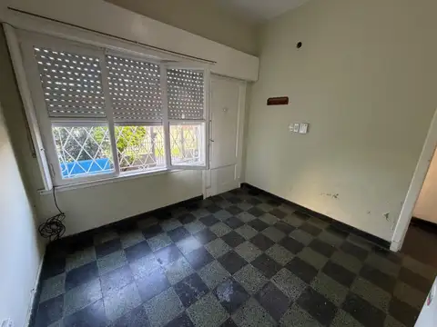 Casa en Venta en Bernal Oeste, USD 100.000