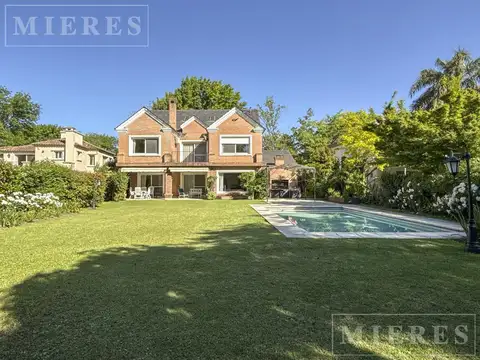 Casa en venta en Los Laureles