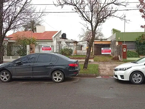 Casa en barrio Los Nogales
