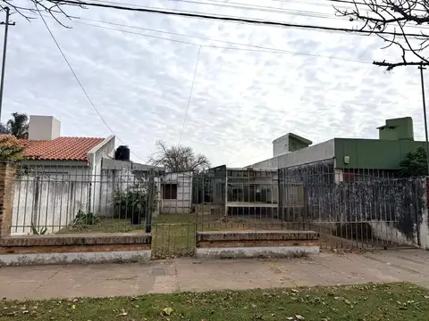 Casa en barrio Los Nogales