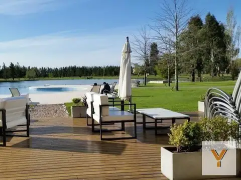 Terreno en venta - 1415mts2 - Club Miralagos