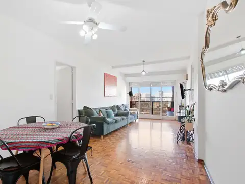 Venta Departamento 5 ambientes, Piso alto, frente. Apto Credito